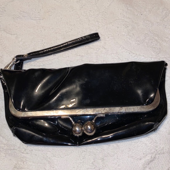 unknown Handbags - Vintage Black Patent Leather Clutch Wristlet
